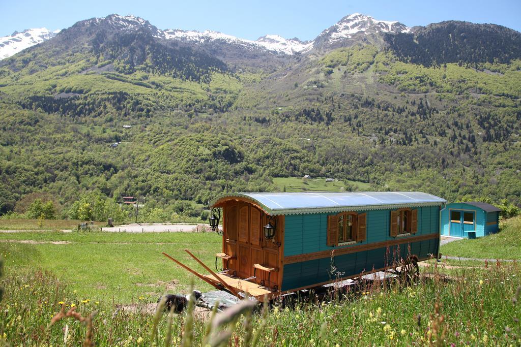 Roulottes Montagne Pyrenees 호텔 뤼생소베르 외부 사진